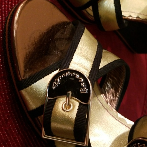 Bettsyville golden /black Wedge! NWOT - Picture 3 of 6